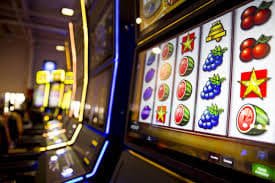 Người chơi Việt Nam trải nghiệm game nổ hũ jackpot 6623aa trên smartphone